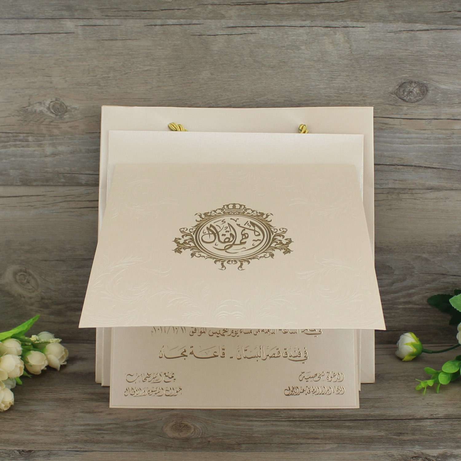 Foiling Invitation Card With Hand Bag Embossing Wedding Card Elegant Invitation Customized 